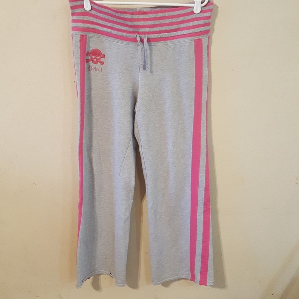 *** SOLD *** Pink And Gray Skull Sweatpants